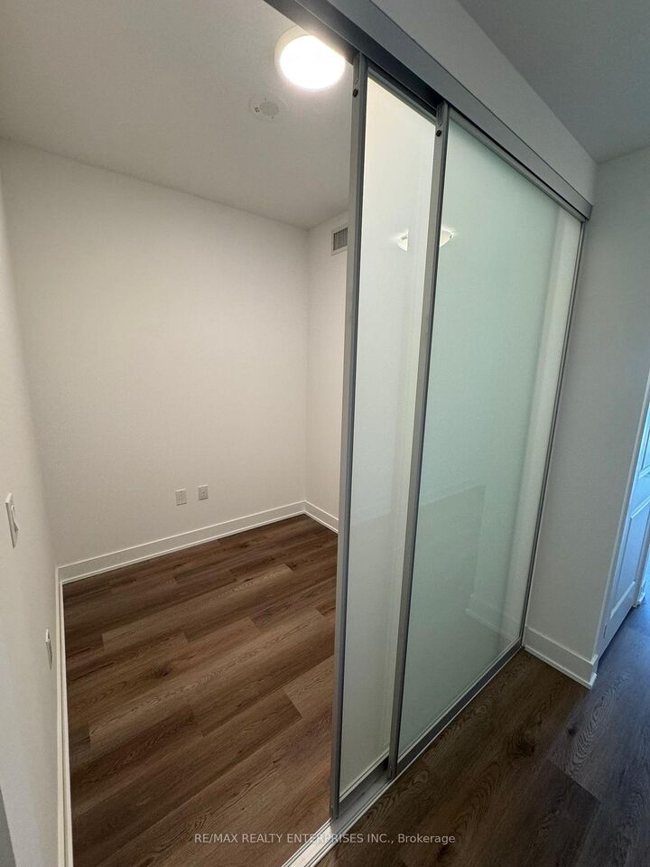 Property Photo:  115 Nipissing Road 1212A  ON L6H 0V7 