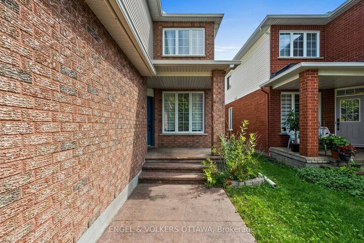 Property Photo:  1121 Rocky Harbour Crescent  ON K1V 1V4 