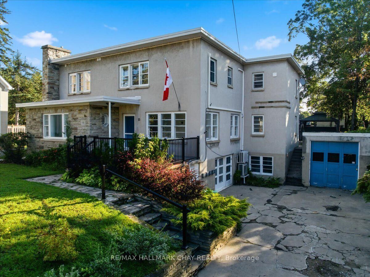 Property Photo:  15 Parkside Drive 1  ON L4N 1W7 