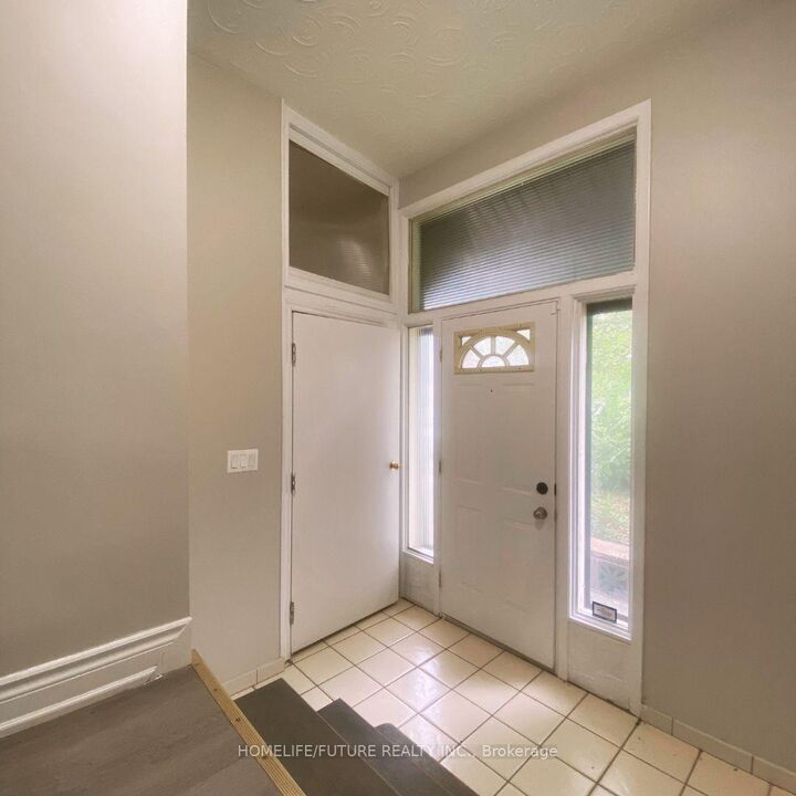 Property Photo:  5 Watson Street  ON M1C 1E2 