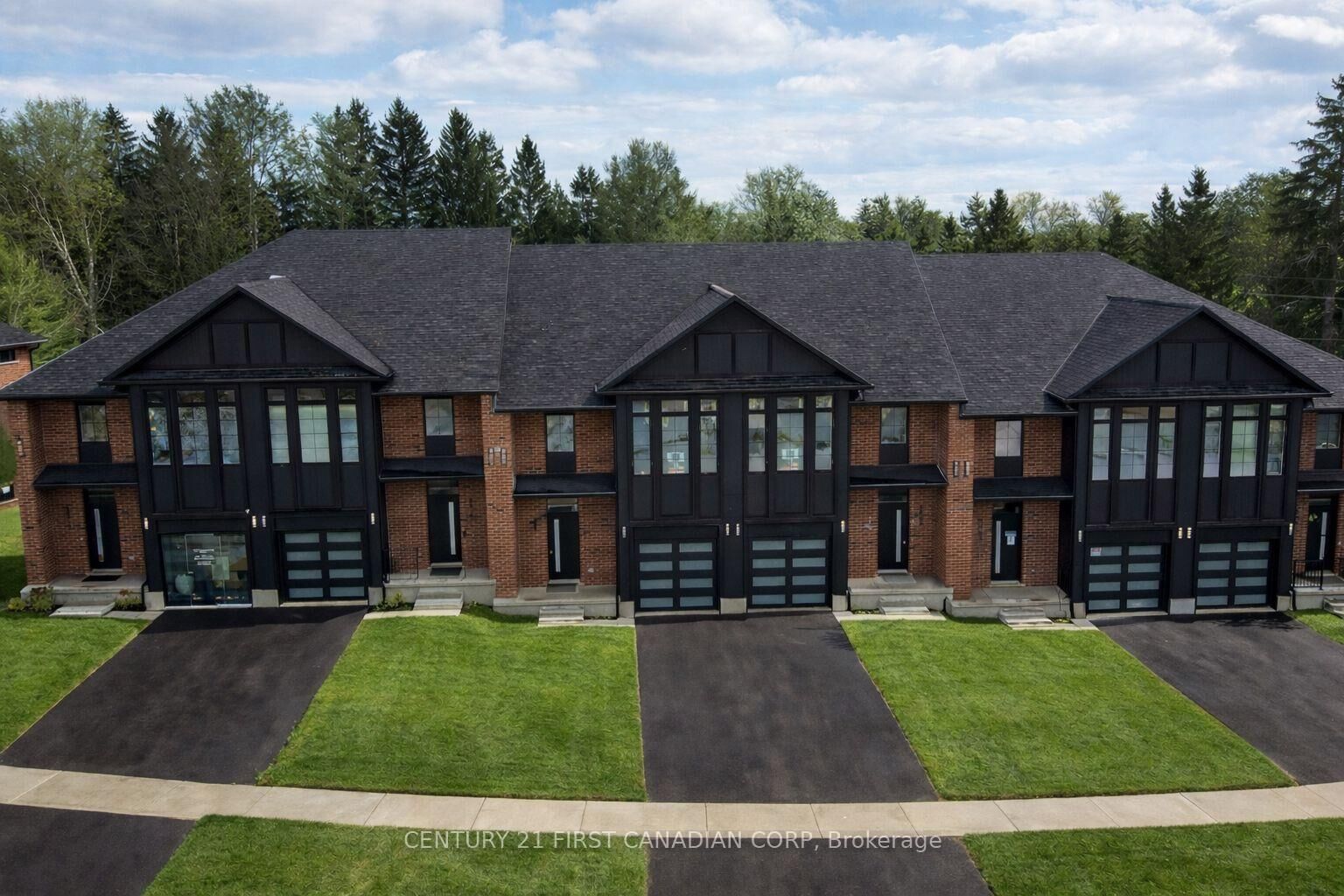 Photo de la propriété: 6894 Heathwoods Avenue ON N6P 1H3