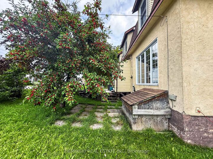 Property Photo: 106 Argyle Avenue ON P0K 1E0