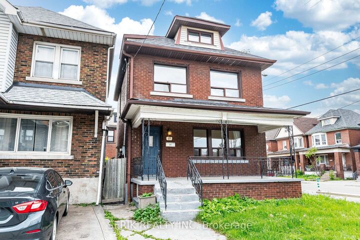 Property Photo:  35 Chestnut Avenue  ON L8L 6K5 