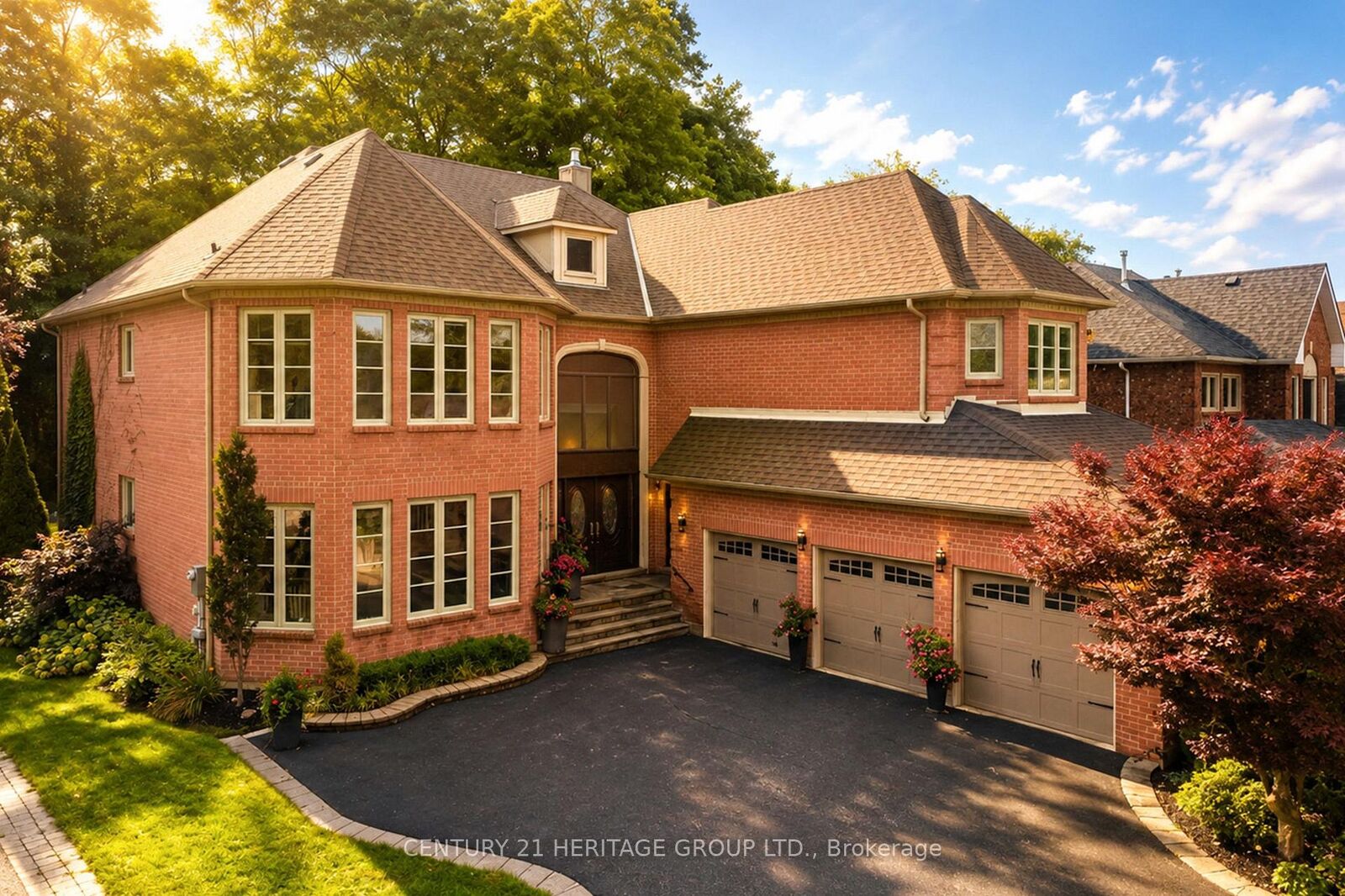 Photo de la propriété: 48 Carlyle Crescent ON L4G 6P6