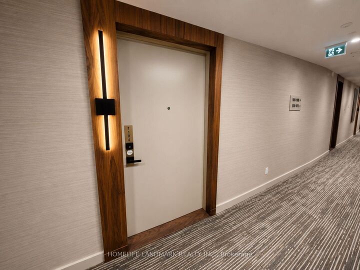 Property Photo:  327 King Street W 1104  ON M5Y 0W7 