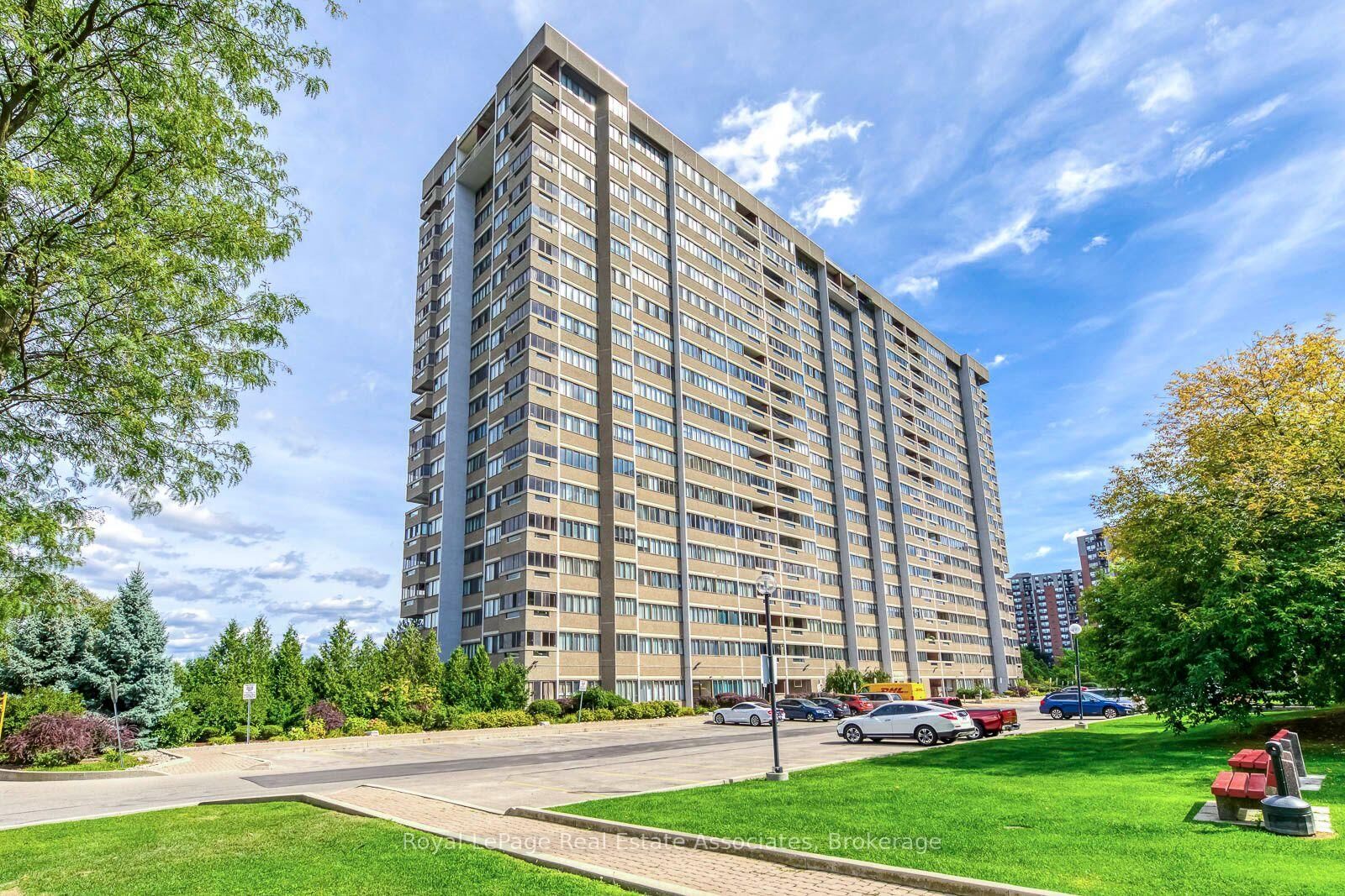 Property Photo:  1580 Mississauga Valley Boulevard 1202  ON L5A 3T8 