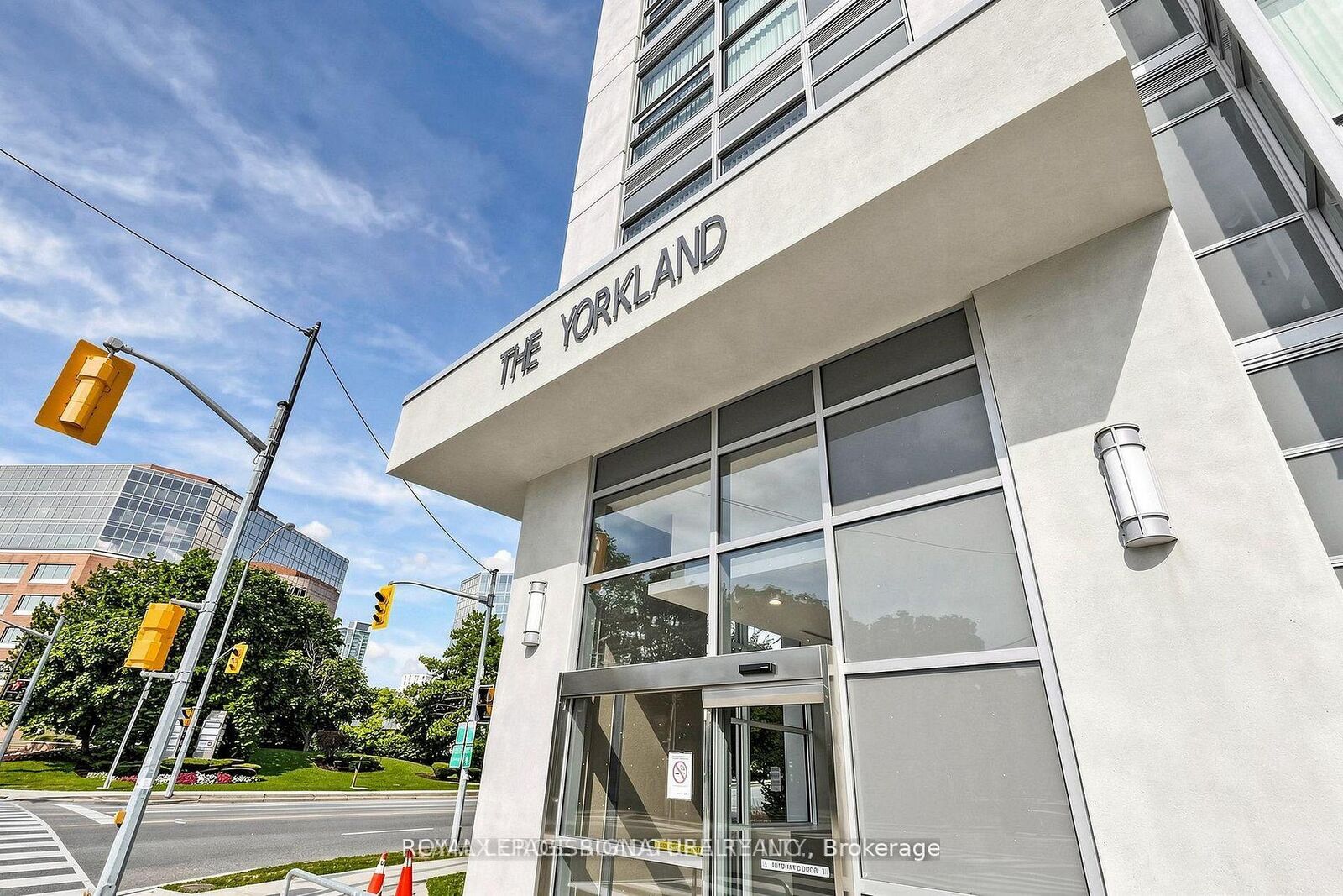 Property Photo:  275 Yorkland Road 1501  ON M2J 0B4 