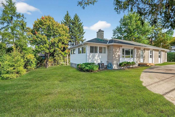 Property Photo: 10 Delong Drive ON K1J 7E6
