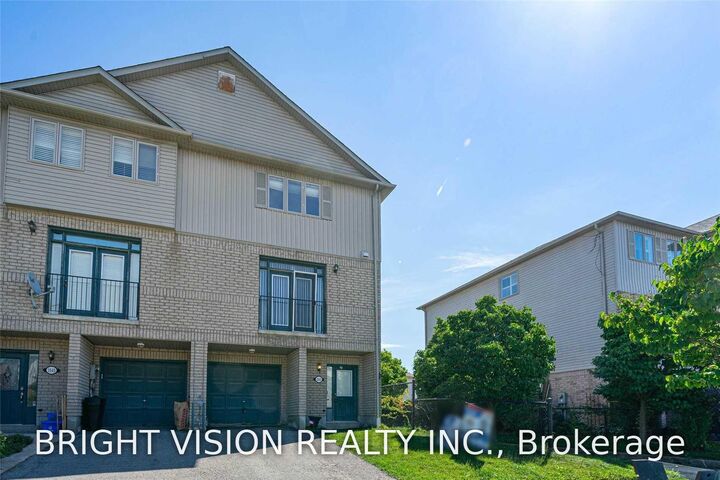Property Photo:  1543 Hummingbird Court  ON L1V 7H8 