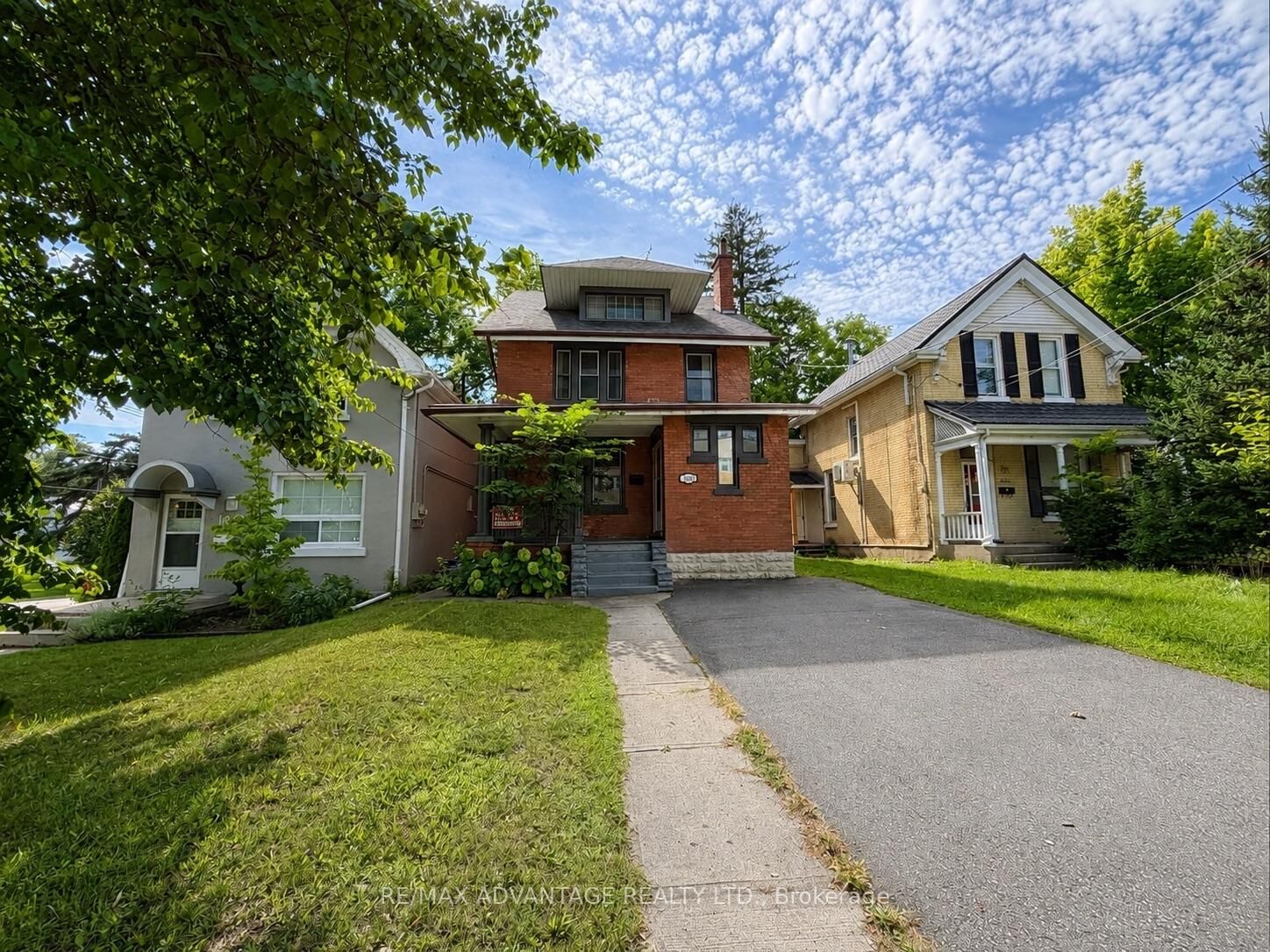 Property Photo:  1051 Richmond Street N  ON N6A 3J7 