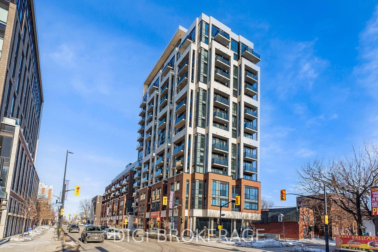 Property Photo:  560 Rideau Street 218  ON K1N 5Z8 