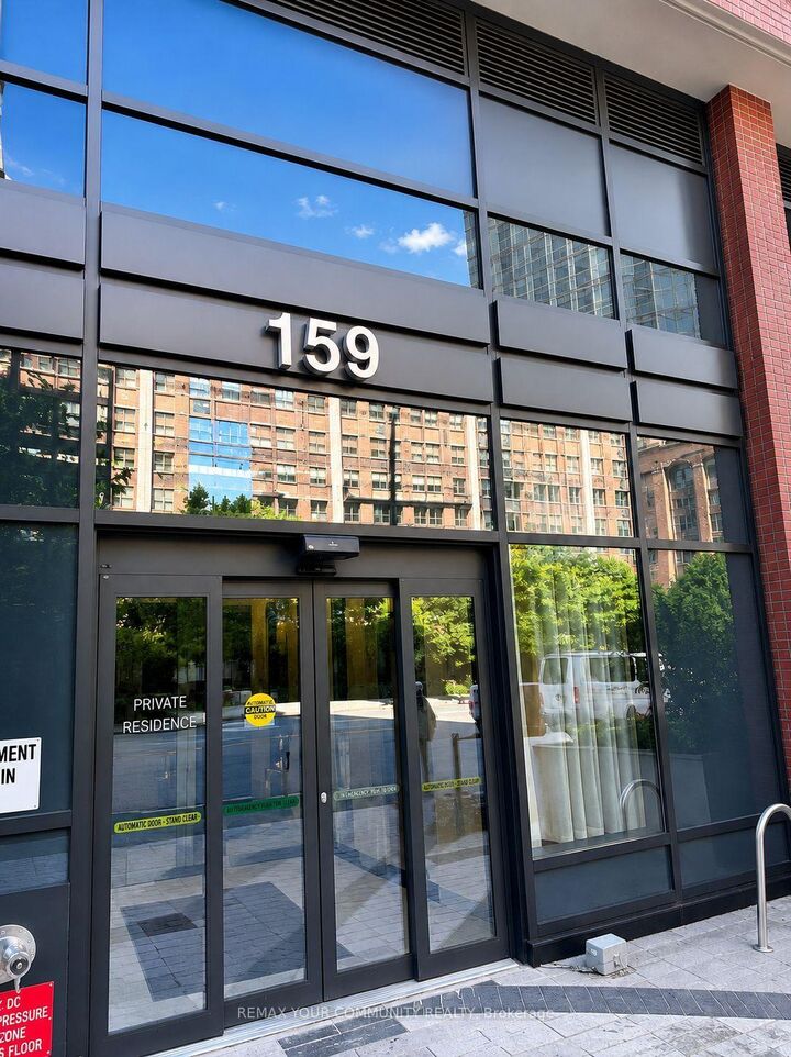 Property Photo: 159 Wellesley Street E 404 ON M4Y 0H5