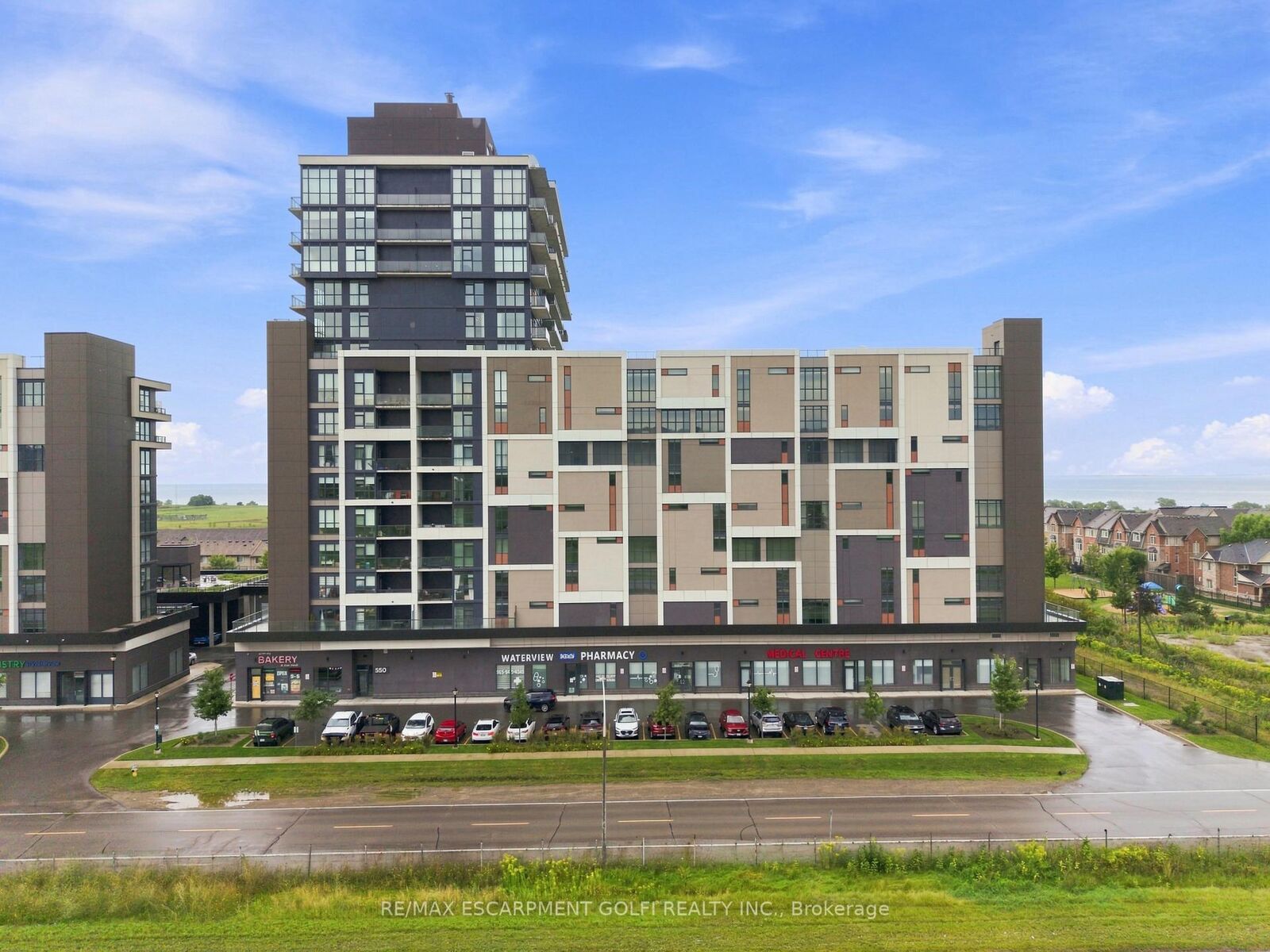 Property Photo:  550 North Service Road 607  ON L3M 0H9 