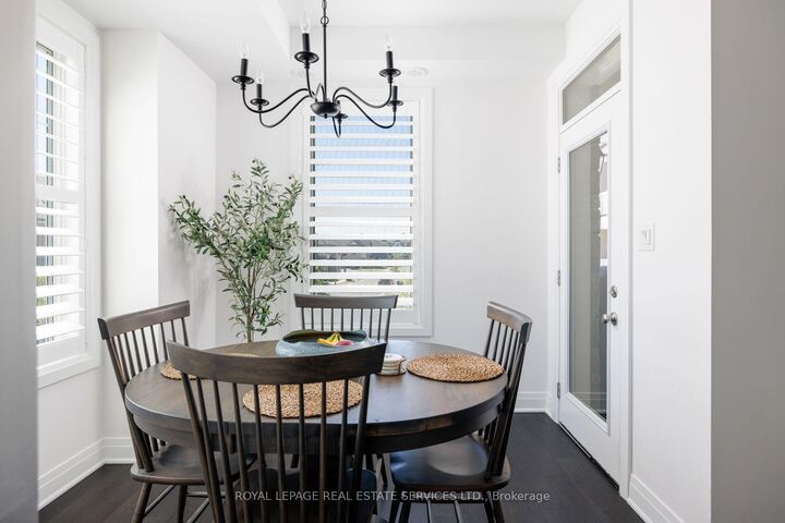 Property Photo:  1317 Leriche Way 86  ON L9E 0H5 