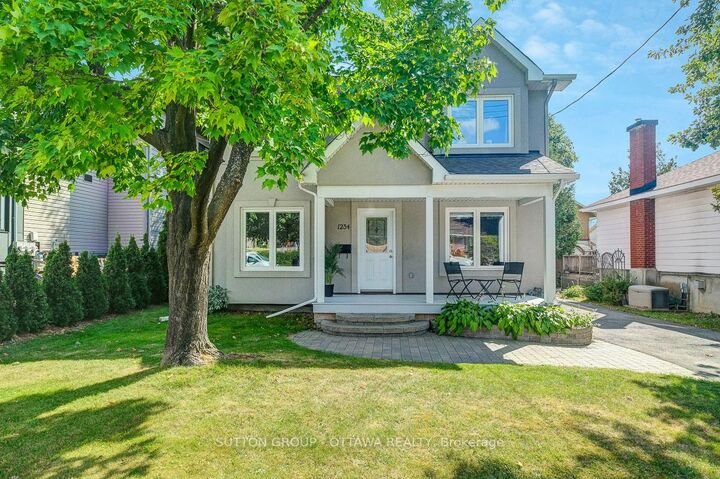 Property Photo:  1234 Anoka Street  ON K1V 6C6 