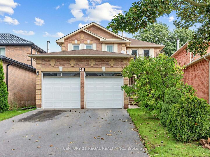 Photo de la propriété:  41 Coe Drive  ON L1T 3H9 