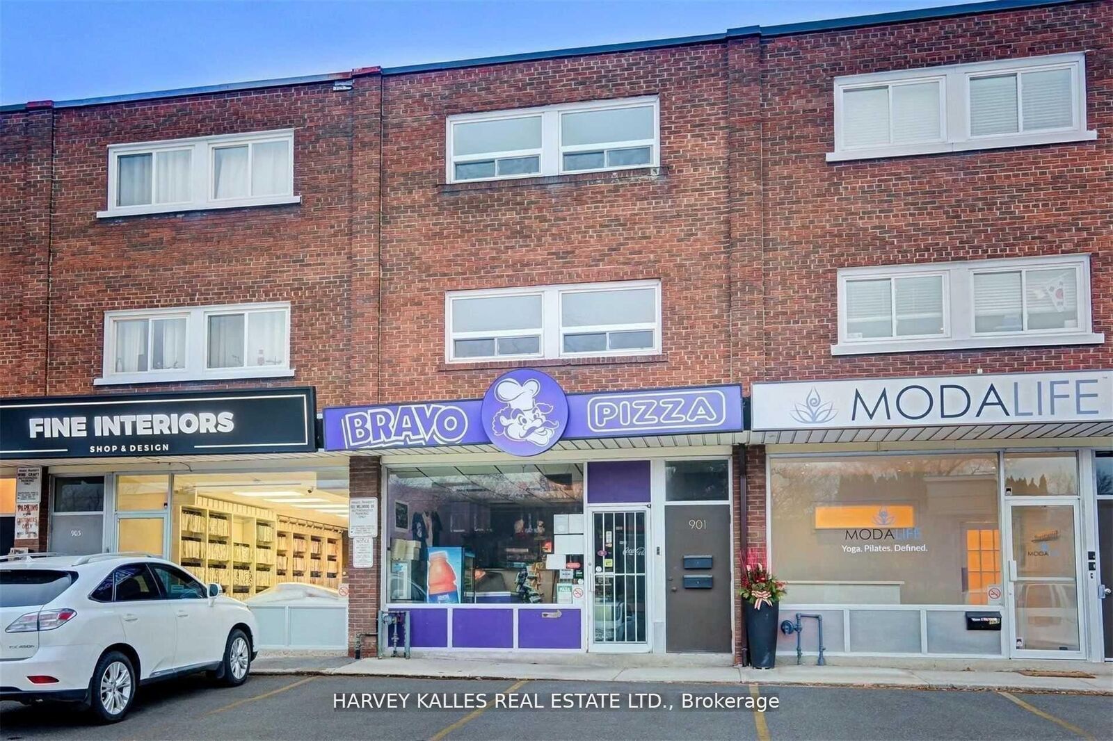 Property Photo:  901 Millwood Road B  ON M4G 1X2 