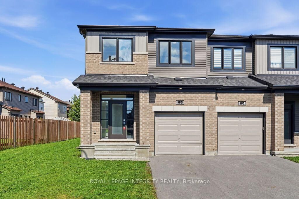 Property Photo:  1136 Speedvale Court  ON K2T 0H9 