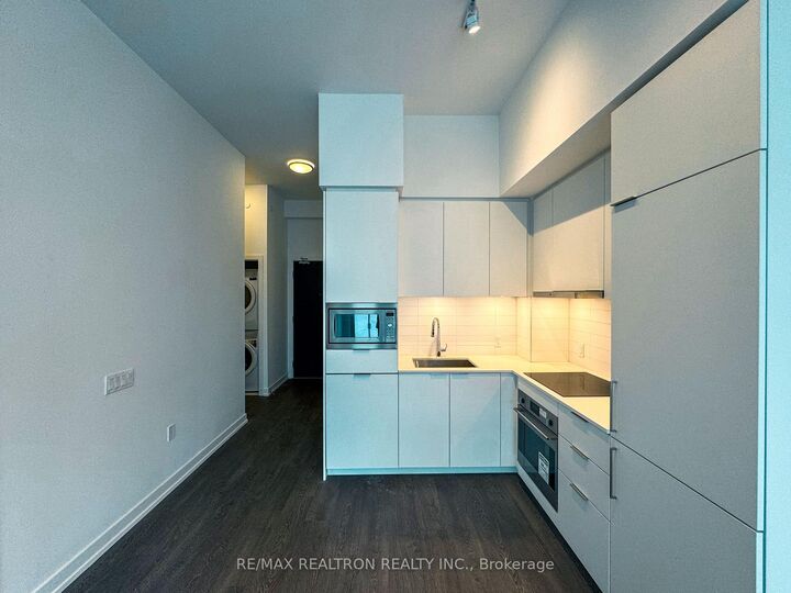 Property Photo: 8 Olympic Garden Drive S802 ON M2M 0B9