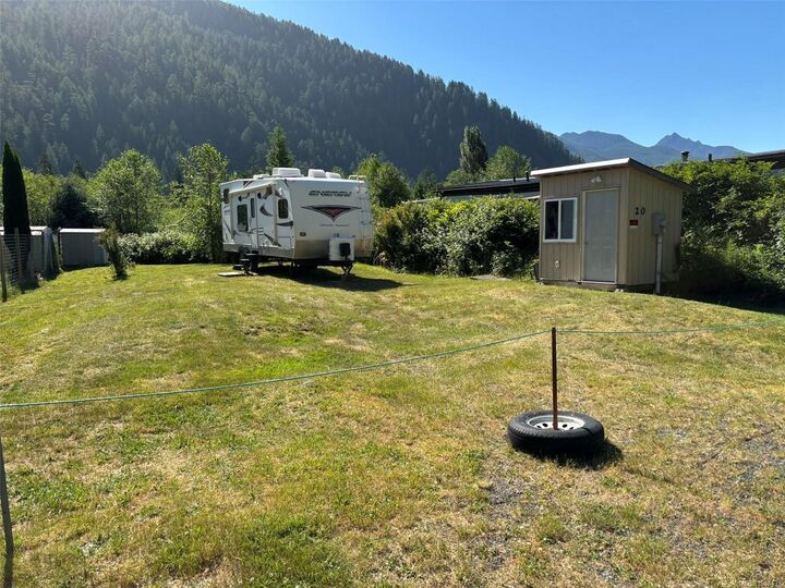 Property Photo: 20 Edith Rd BC V0P 1X0