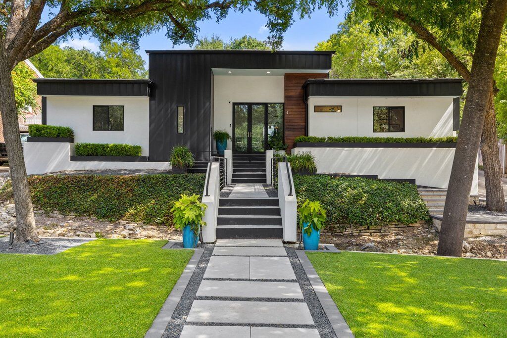Property Photo: 2909 Hillview Road TX 78703