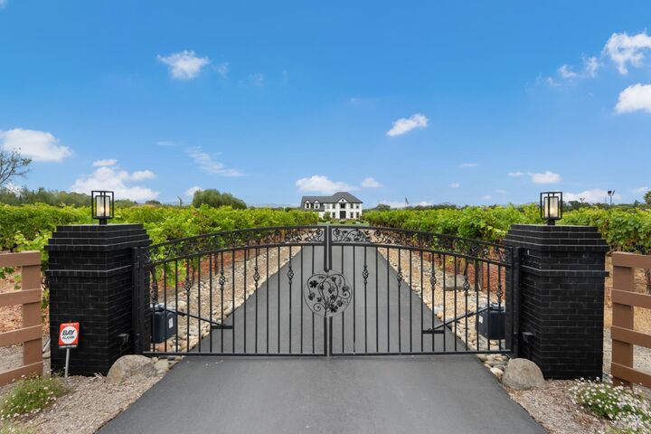 Property Photo:  1626 Abramson Road  CA 95401 