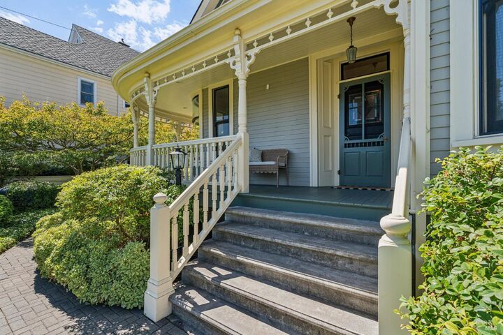 Property Photo:  325 Fitch Street  CA 95448 