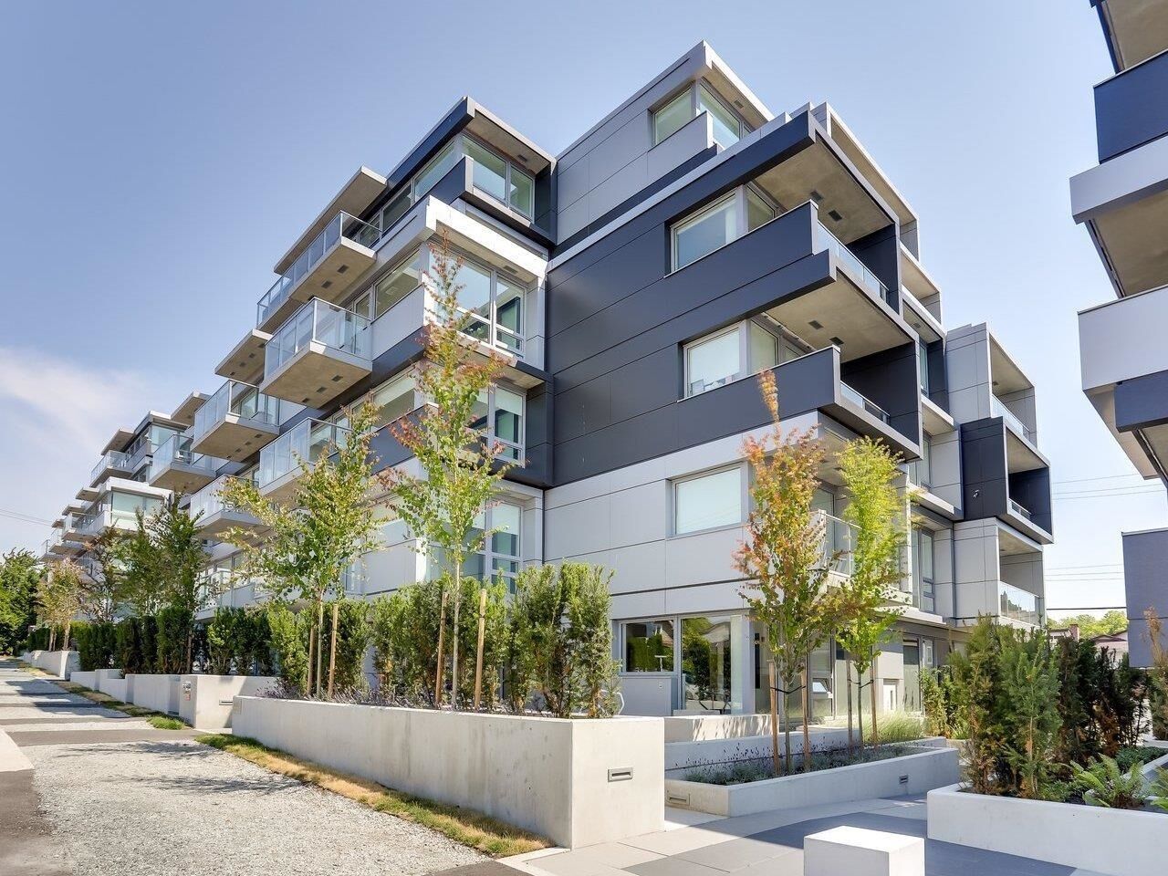 Property Photo:  8030 Oak Street 104  BC V6P 0M9 