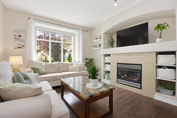 Property Photo:  24360 102A Avenue  BC V2W 2E3 