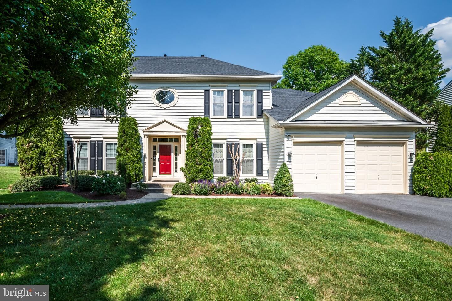 Property Photo:  10013 Puritan Way  MD 20872 