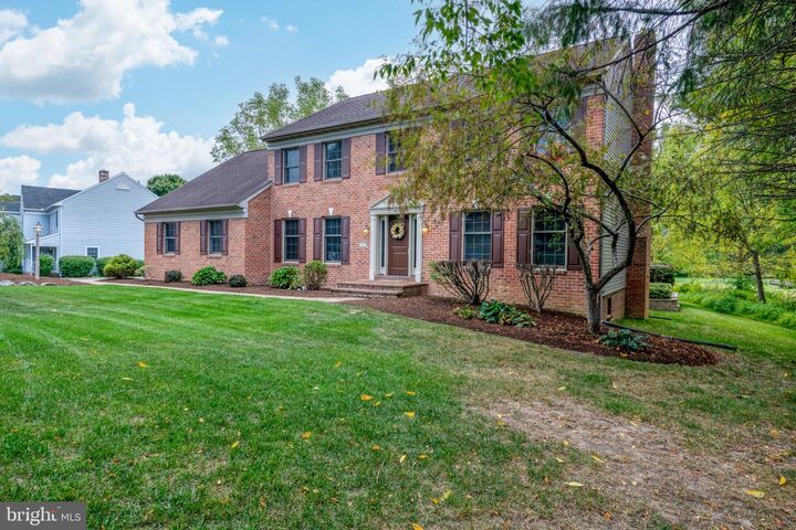 Property Photo: 2874 Wimbledon Lane PA 17601