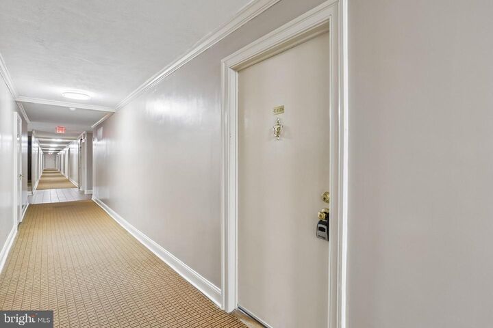 Property Photo: 1021 Arlington Blvd Boulevard 1125 VA 22209