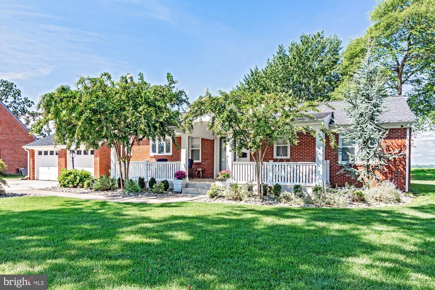 Property Photo:  261 N River Drive  NJ 08070 
