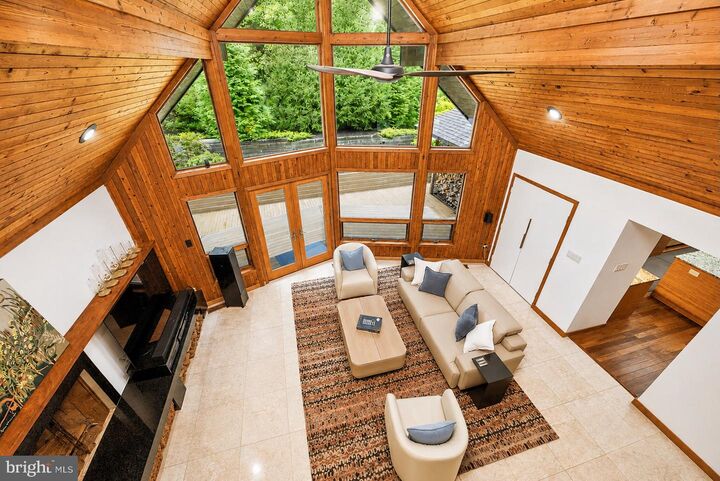 Property Photo: 602 Featherbed Lane PA 19060