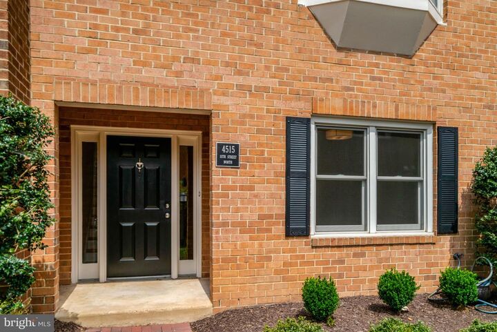 Property Photo:  4515 11th Street N  VA 22201 