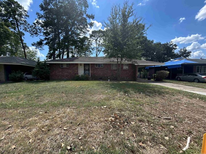 Property Photo:  39 Broadmoor Dr  AR 72204 
