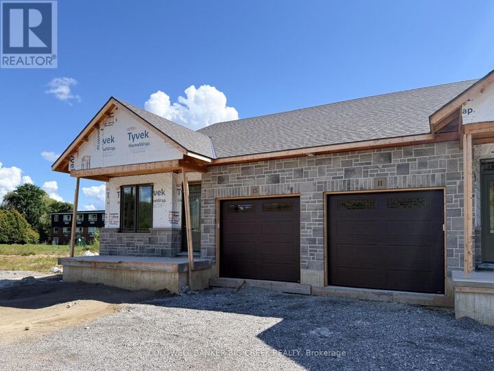 Property Photo:  7 Boer Drive  ON N3Y 0H6 