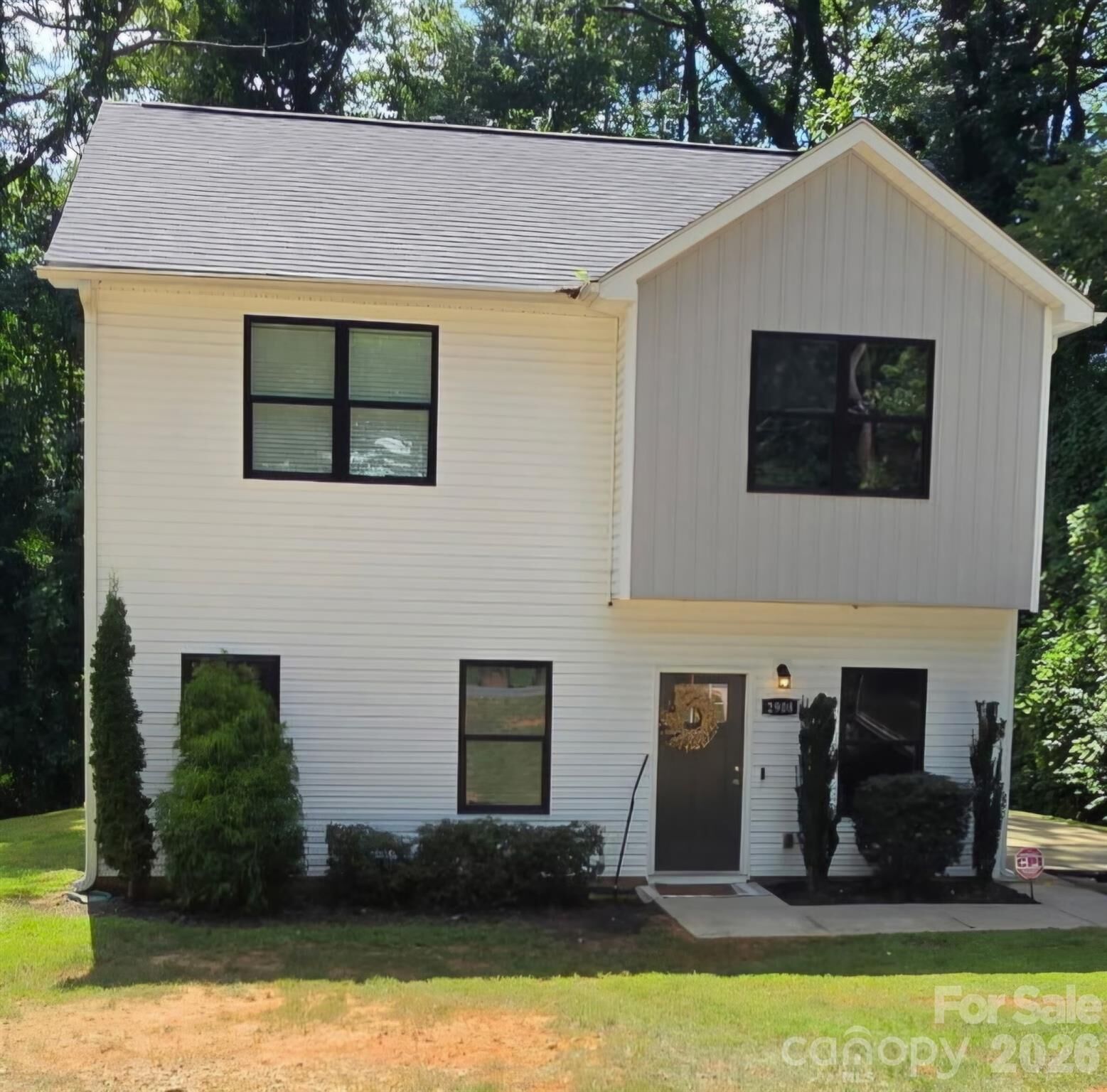 Property Photo:  2908 Burgess Drive  NC 28208 