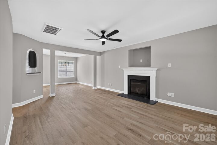 Property Photo: 634 Longacre Drive NC 28214