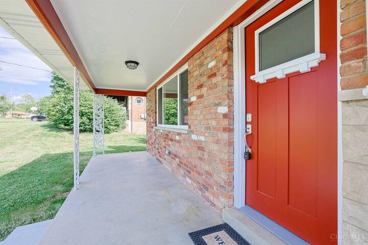Property Photo: 2079 Arrowood Place OH 45231
