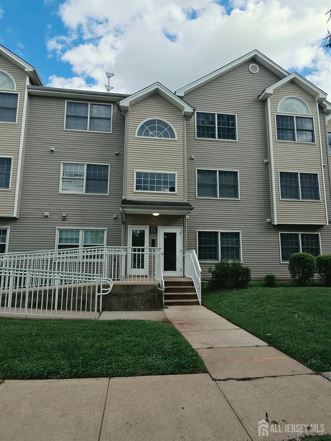 Property Photo: 1132 Edpas Road 1132 NJ 08901