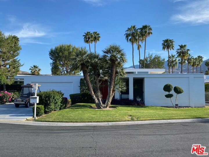Property Photo:  2765 S Kings Rd  CA 92264 