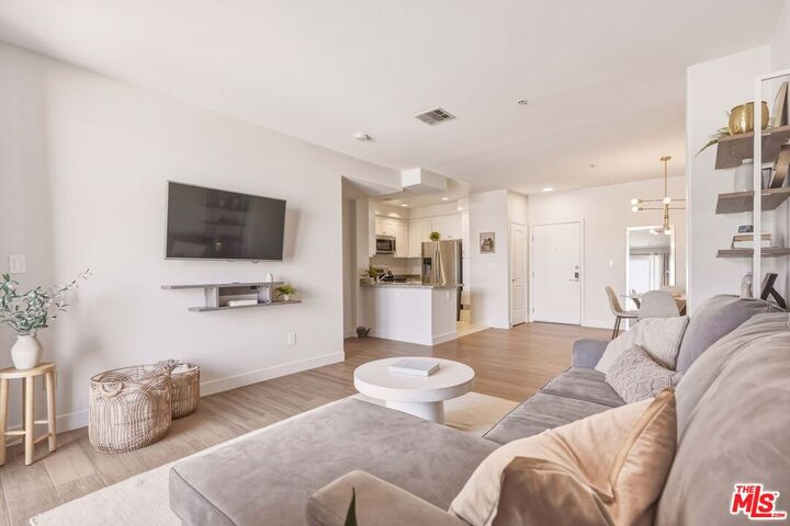 Property Photo:  360 W Avenue 26, Unit 234  CA 90031 