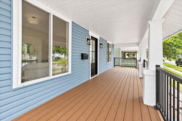 Property Photo: 171 N Vine Street OH 43081