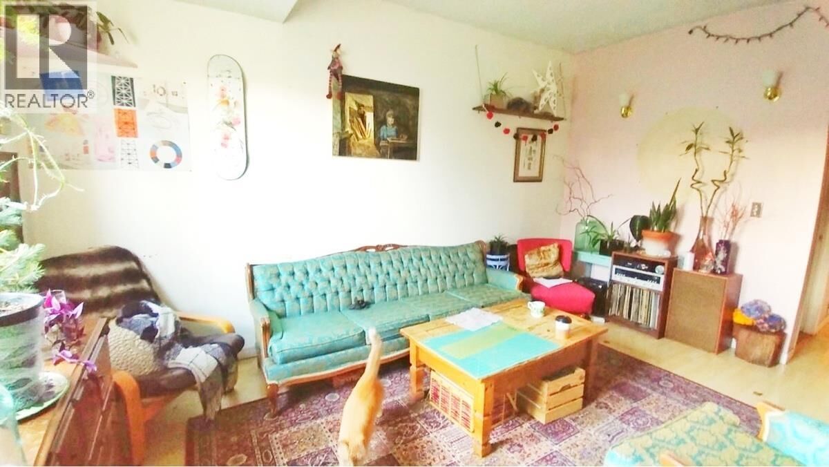 Property Photo: 417 East 17 Avenue BC V5V 1B2