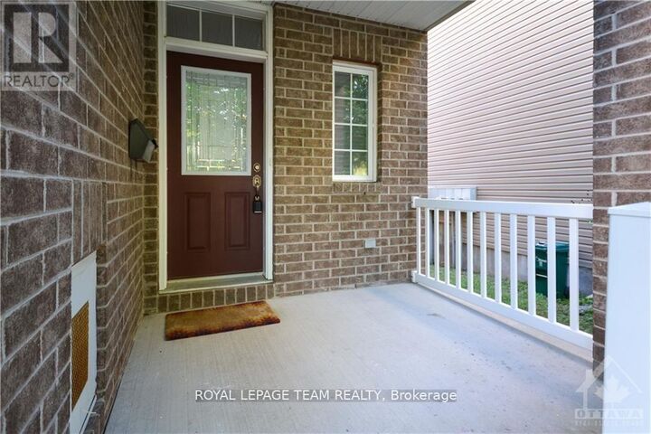Property Photo:  252 Tandalee Crescent  ON K2M 0A1 
