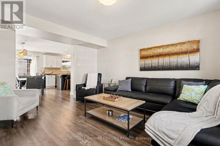 Property Photo:  77 Tabitha Crescent  ON K0C 1H0 