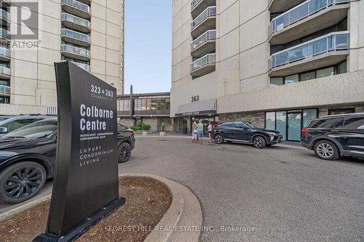 Property Photo:  323 Colborne Street 905  ON N6B 3N8 