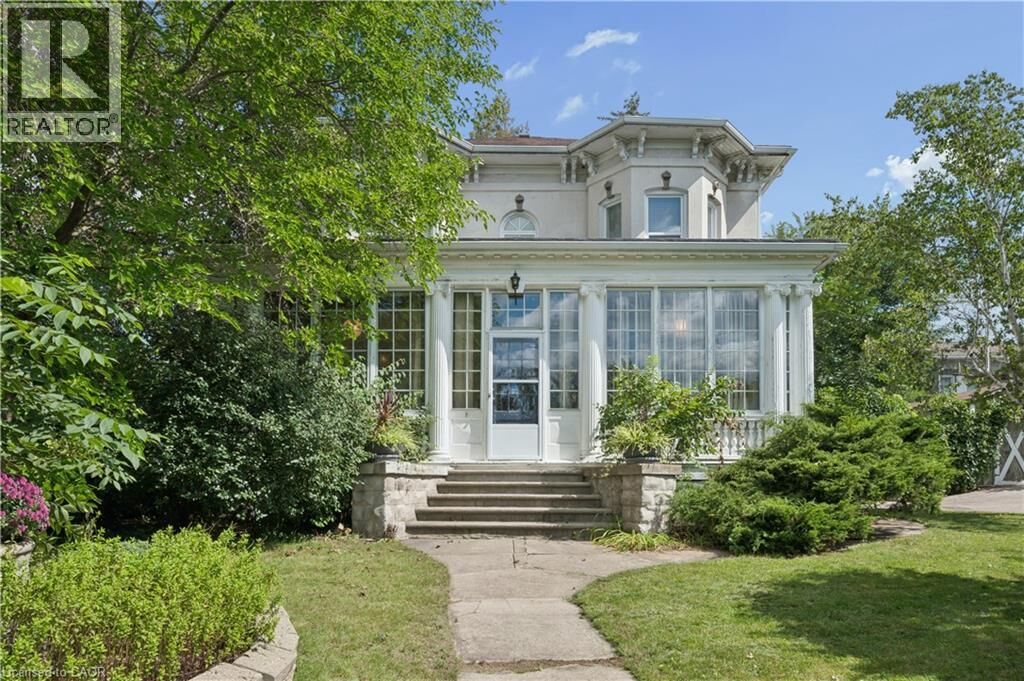 Property Photo:  66 Park Hill Road East  ON N1R 1P7 