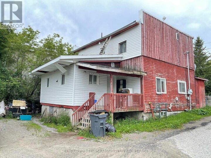 Photo de la propriété:  49 Cobalt Street  ON P0J 1C0 